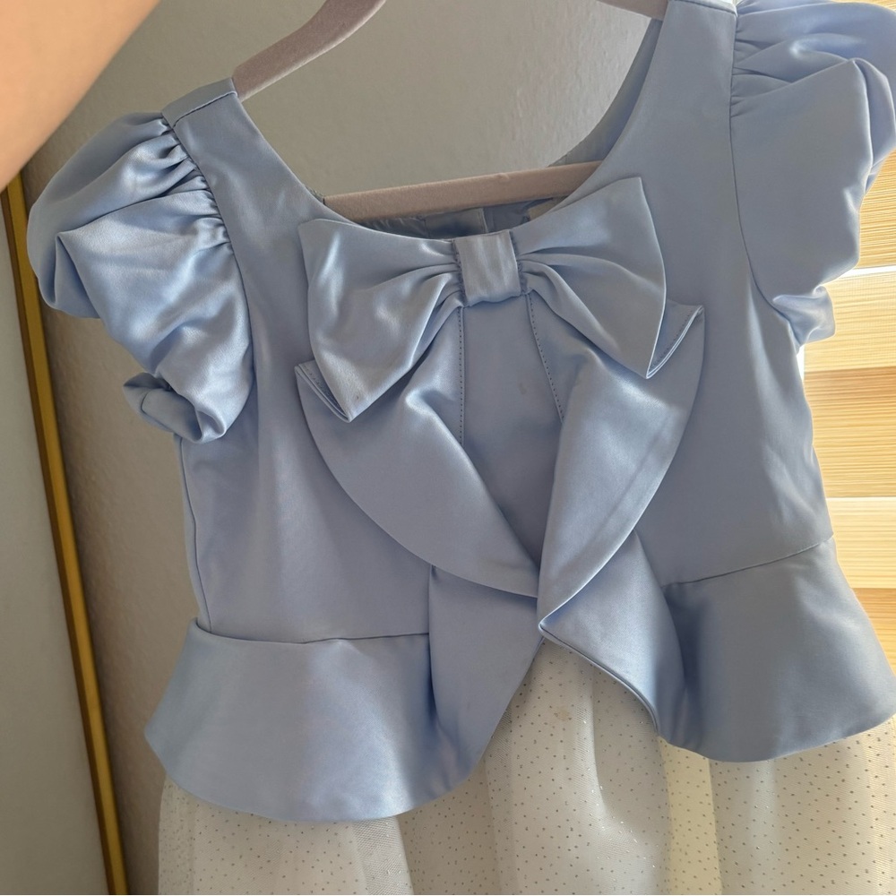 DISNEY CINDERELLA DRESS, Size 4 t, blue, very elegant
